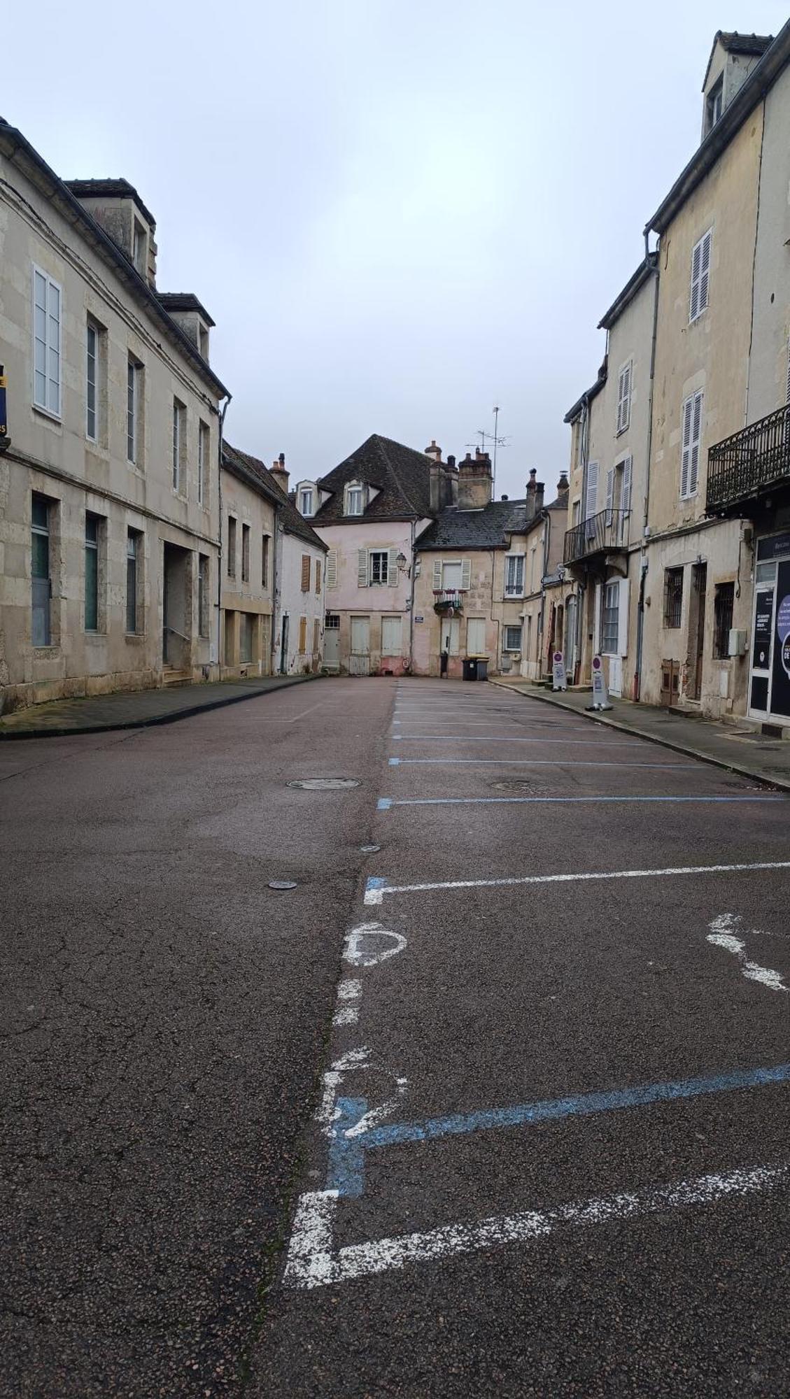 Terre De Bourgogne - Appartement Au Centre Ville D'Avallon Exterior foto